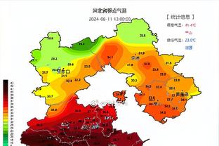 没给牌！戴伟浚被黎巴嫩球员一脚踹到了脸上！VAR检查后未给红牌